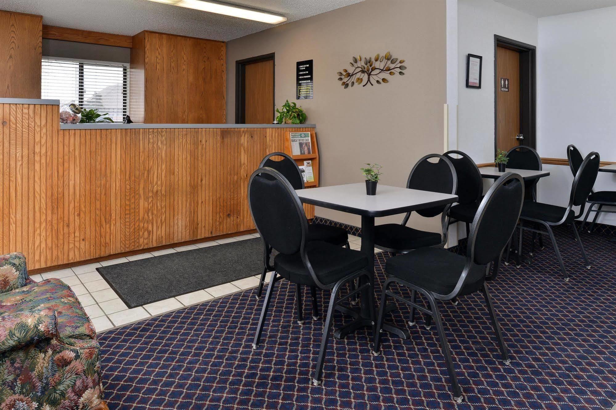 Country Hearth Inn Maryville Экстерьер фото