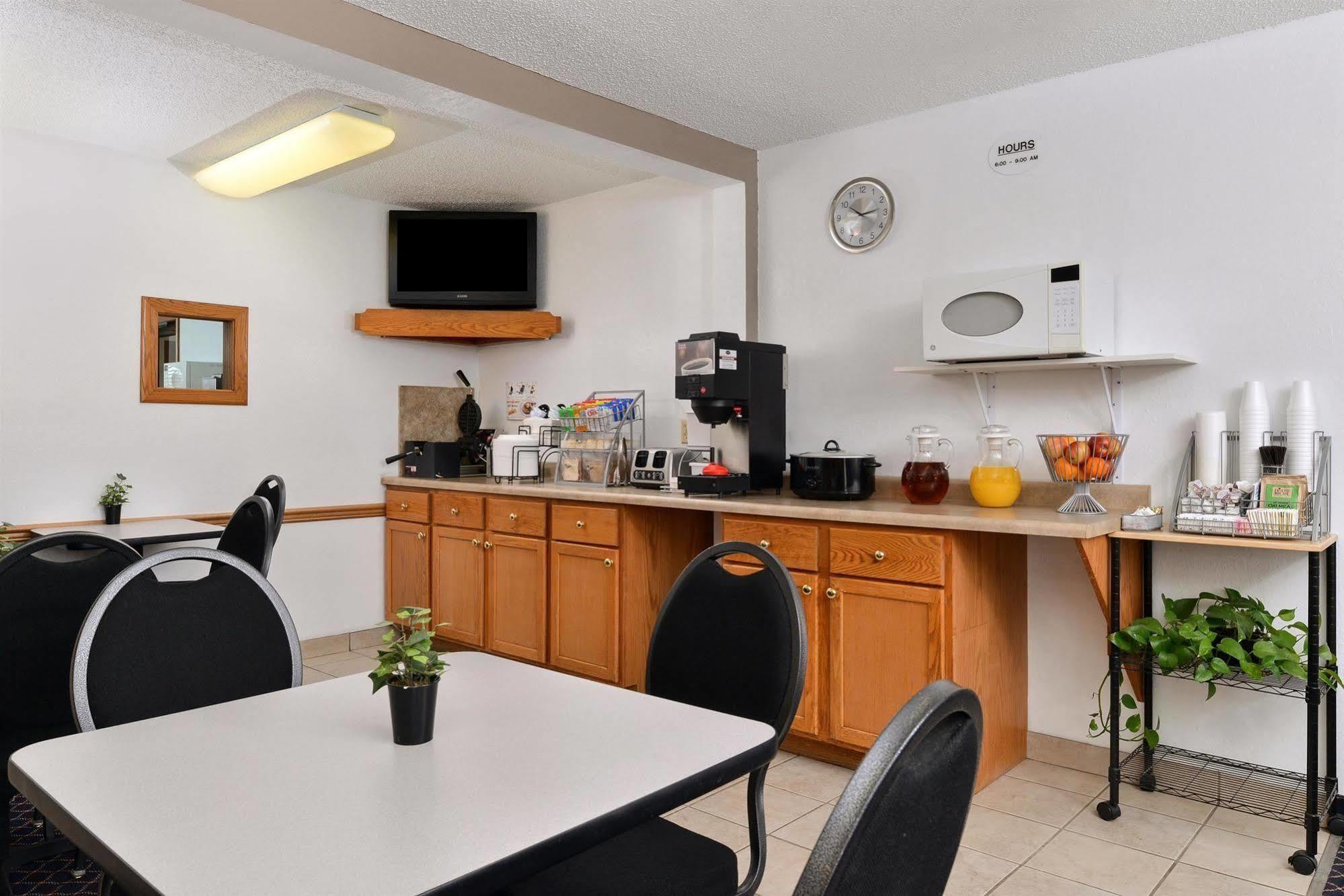 Country Hearth Inn Maryville Экстерьер фото