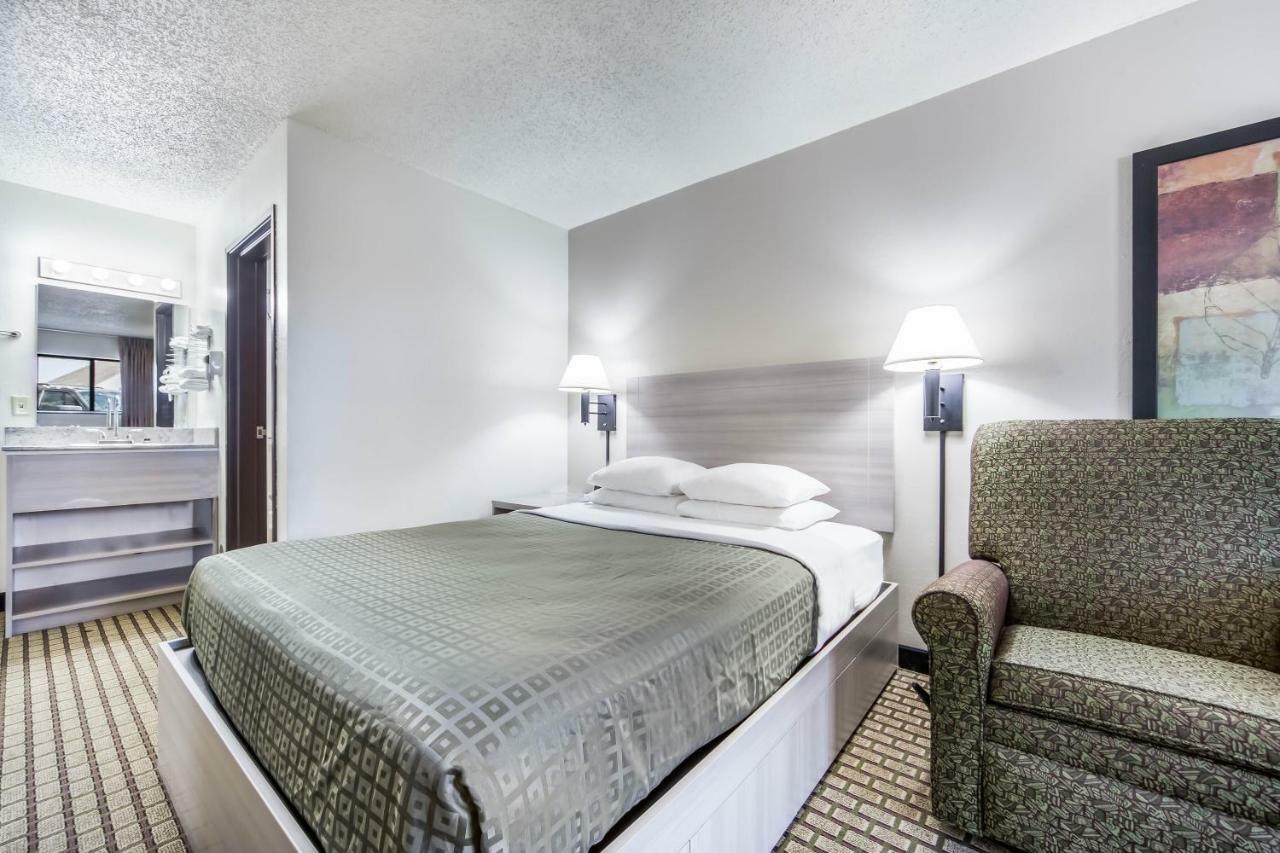 Country Hearth Inn Maryville Экстерьер фото