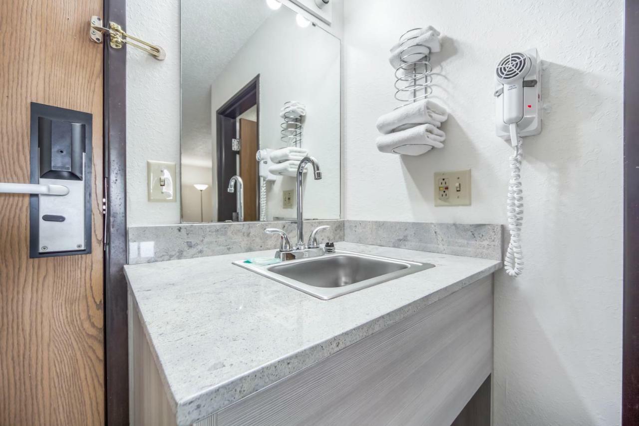 Country Hearth Inn Maryville Экстерьер фото